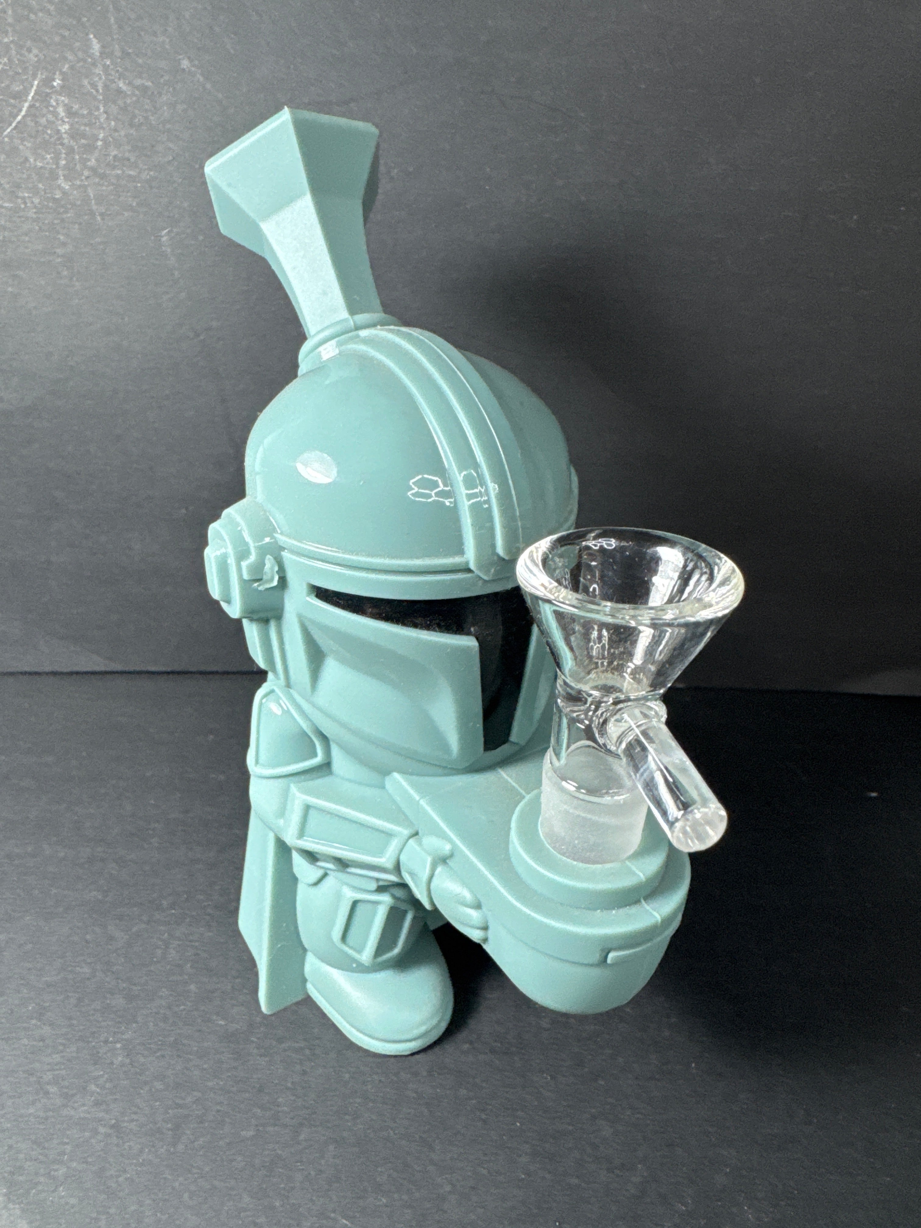Bong Mandalorian