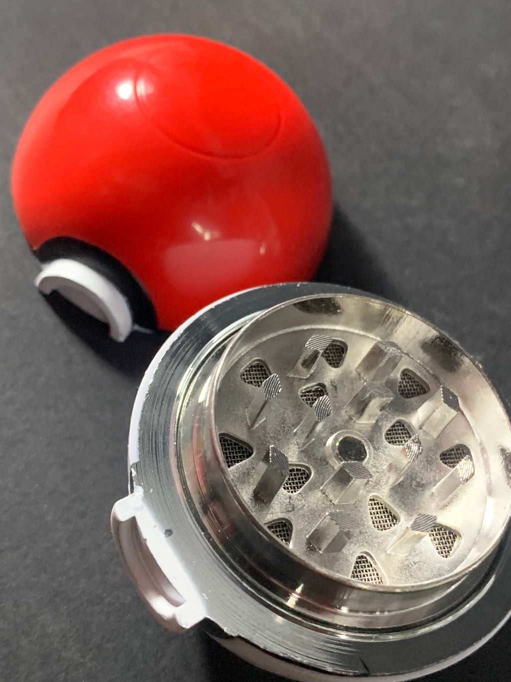 Grinder Pokebola