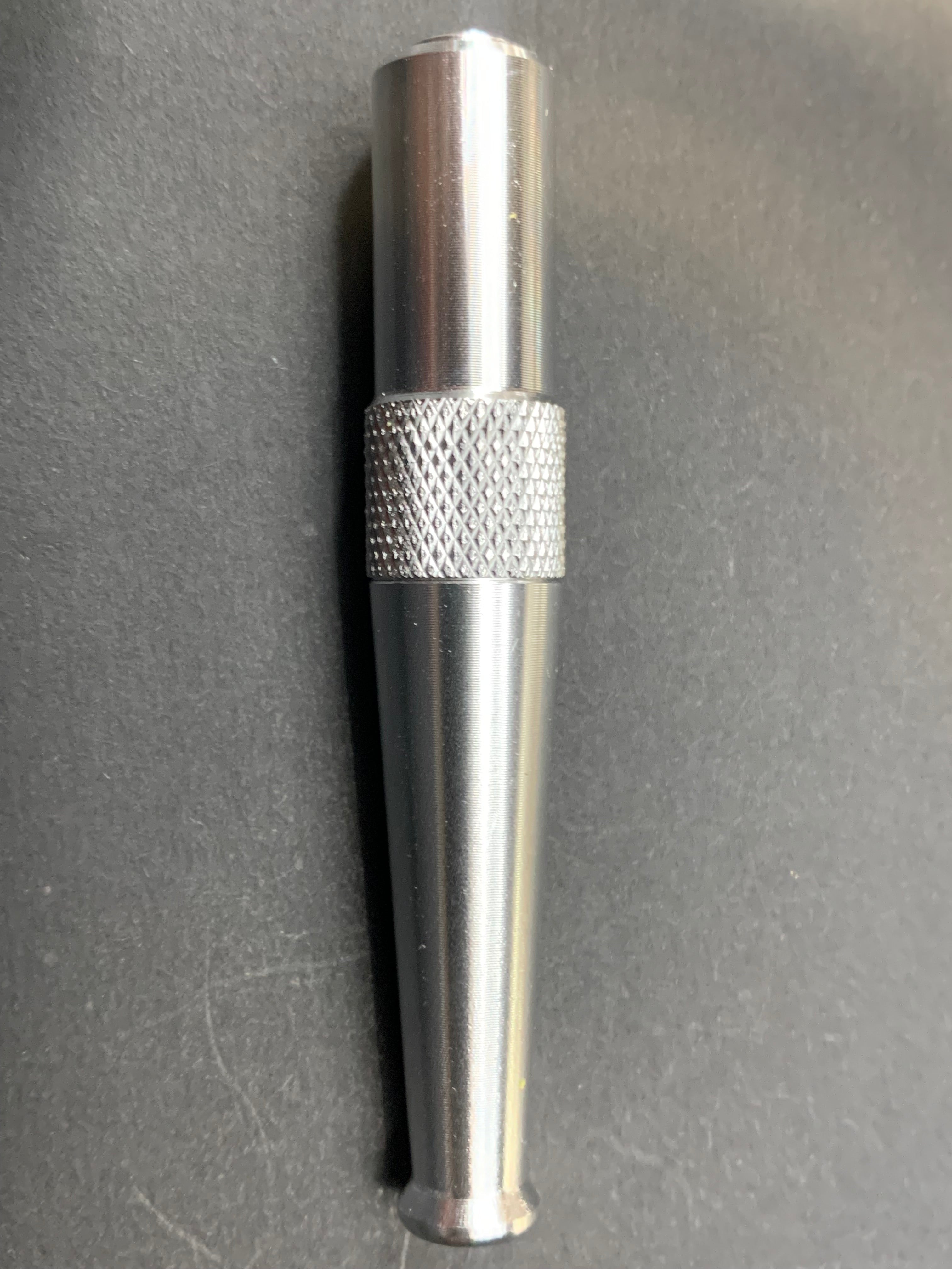 Bate Metal Pequeño