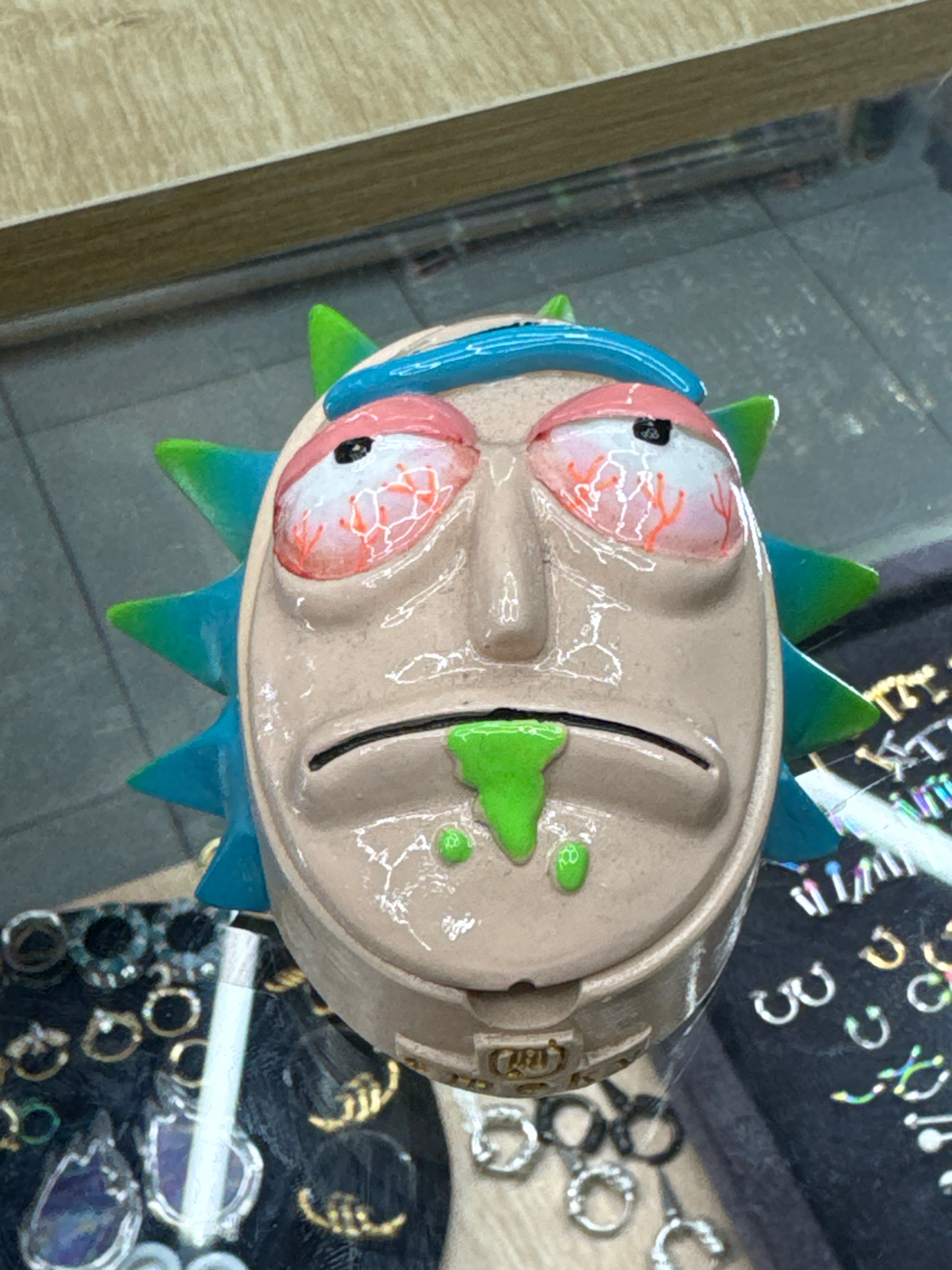 Cenicero rick y morty