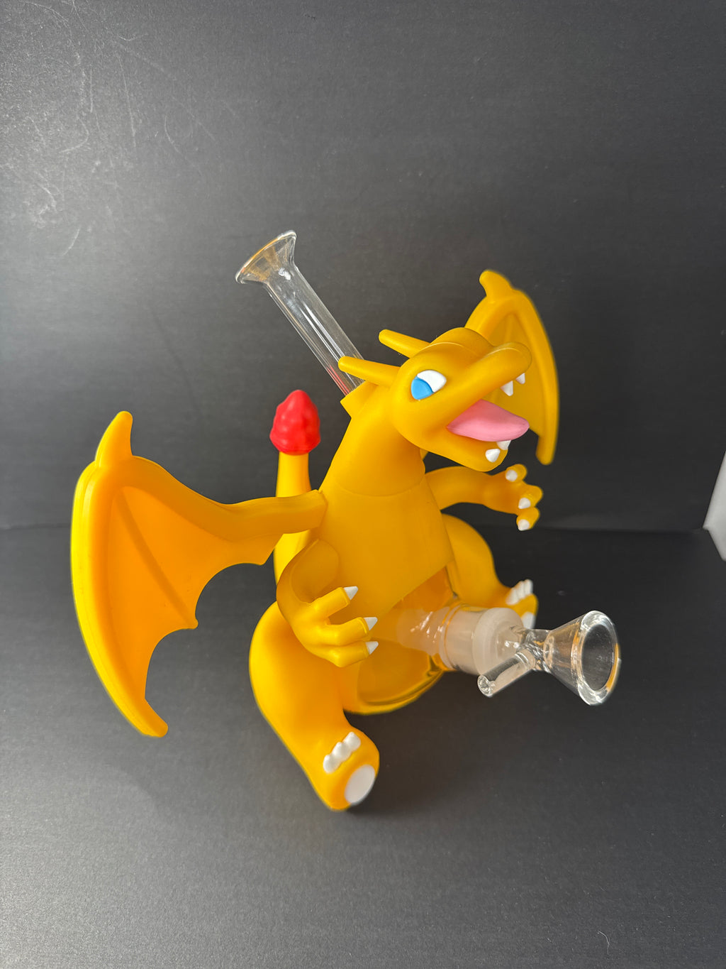 Bong Charizard